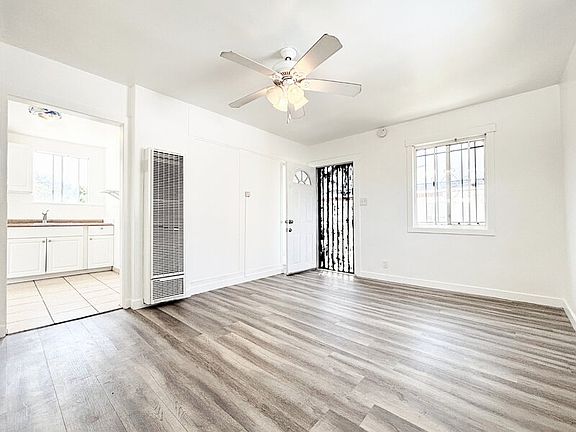 5th image of 910 1/2 N Herbert Ave