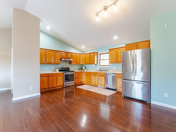 4th image of 5865 Cherry Blossom Dr