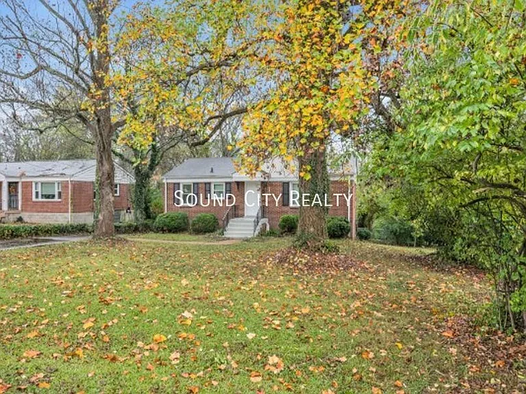 2820 Saint Edwards Dr — Photo 25