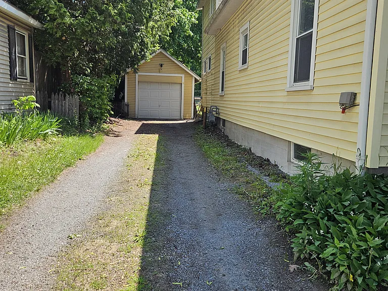 132 Hinesburg Rd #2 — Photo 22