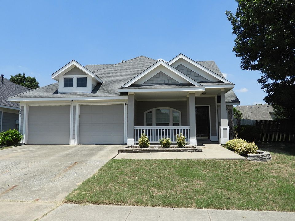 1st image of 9904 Half Moon Dr