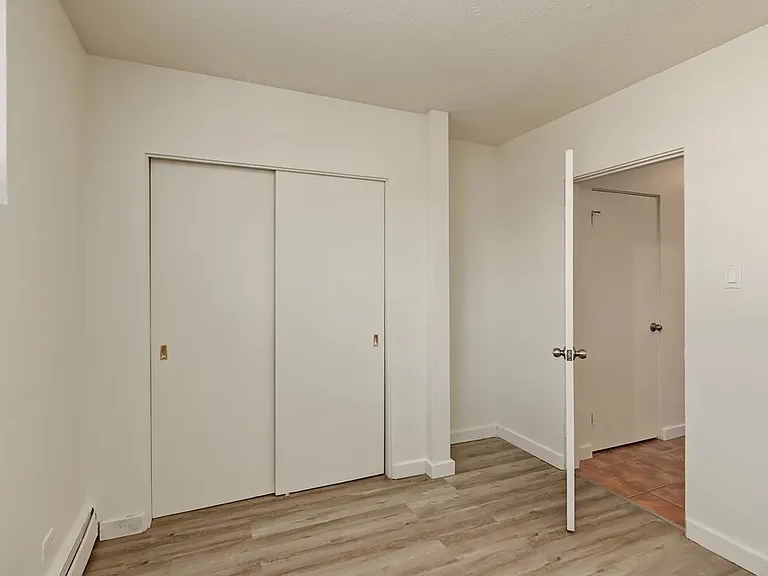 1433 21st Ave SW #6 — Photo 14