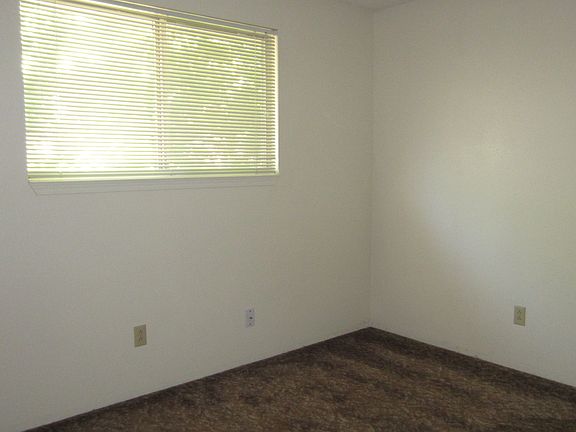 5th image of 1515 E Spruce St APT A