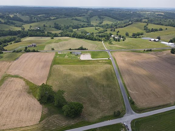 2nd image of 52 Bishop Ridge Rd