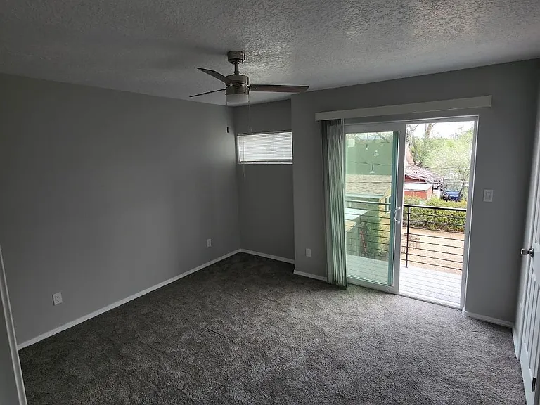 317 Princeton Dr SE — Photo 10