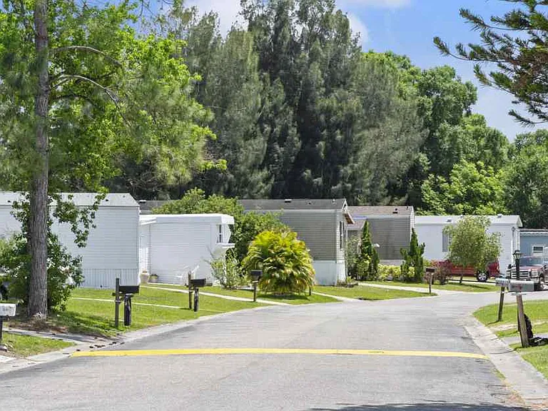 411 River Bay Dr — Photo 6