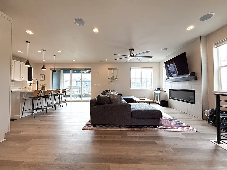 8484 Cokedale Dr — Photo 6