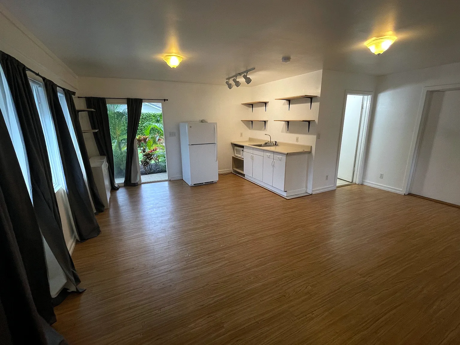 Akoakoa St, Kailua — Photo 4
