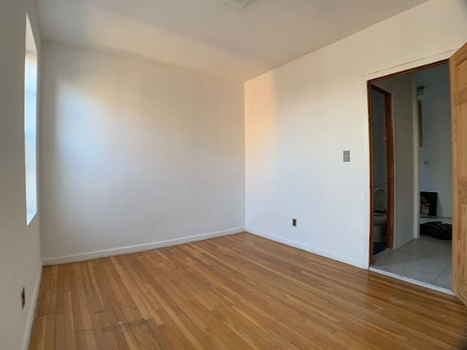 1st image of 21-31 27th St #C1