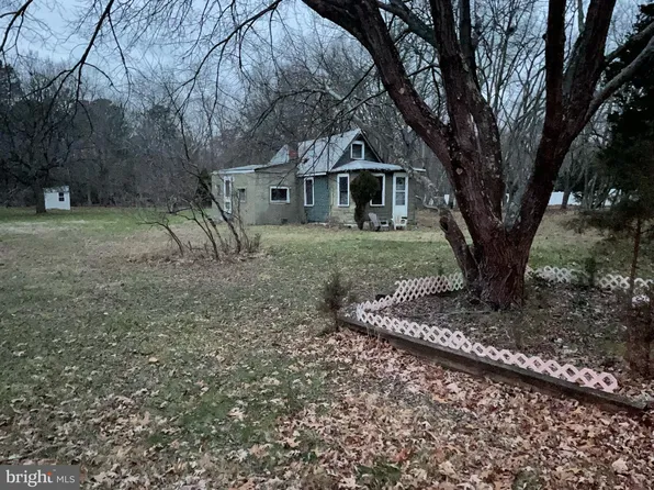 2107 6th St, Atco, NJ 08004