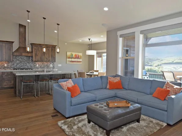 1714 E Longview Dr, Hideout, UT 84036