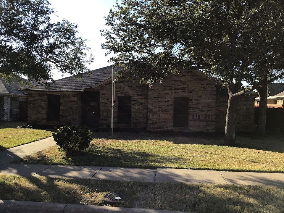 1st image of 716 Westwind Way