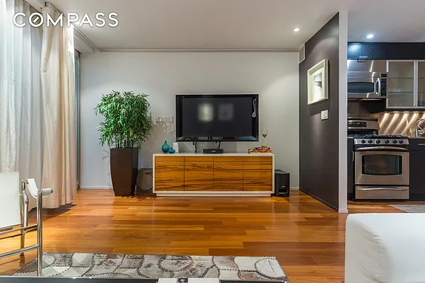Rented by Compass | media 20