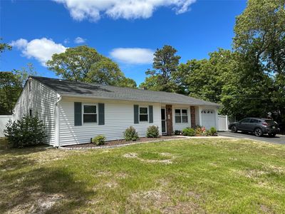 23 Hawkins Path, Coram, NY, 11727