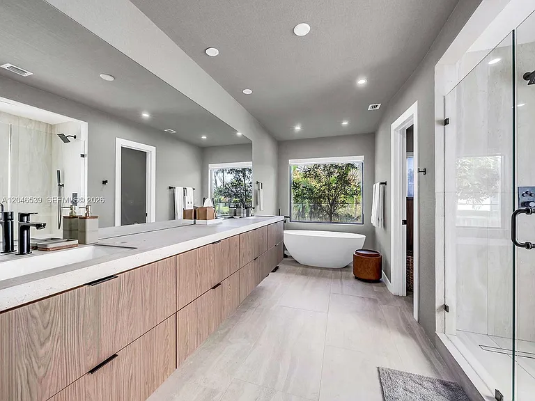 7945 SW 141st Ter — Photo 15