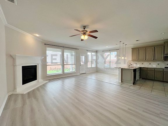 3rd image of 15201 Everly Ct