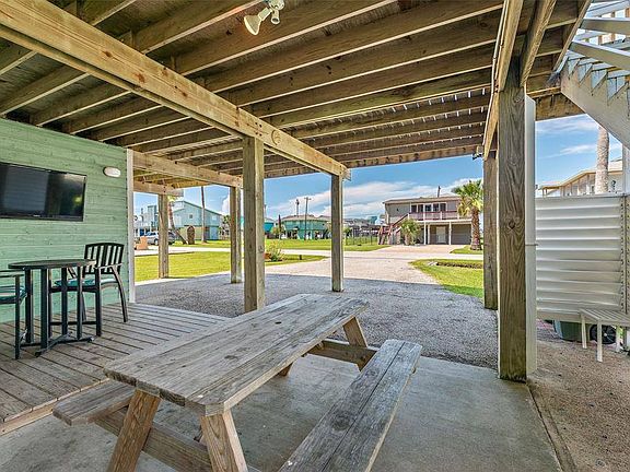 4th image of 4135 Fort Bend Dr