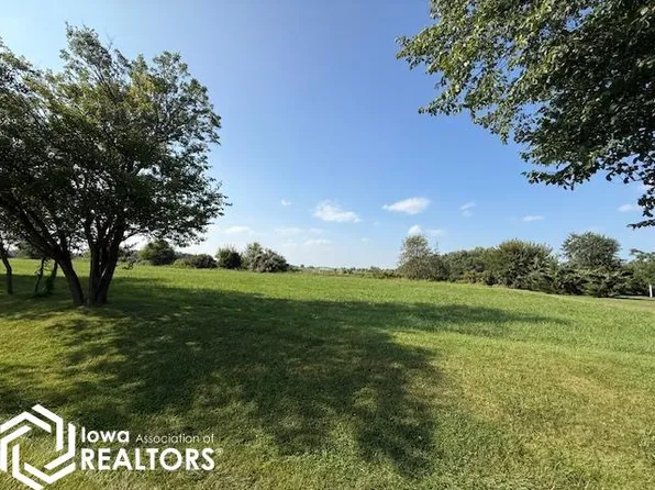 1839 249th St, Mount Pleasant, IA 52641