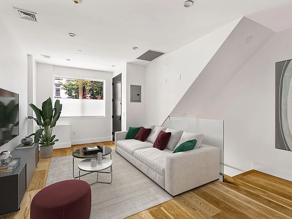 3rd image of 483 Marion St APT 1