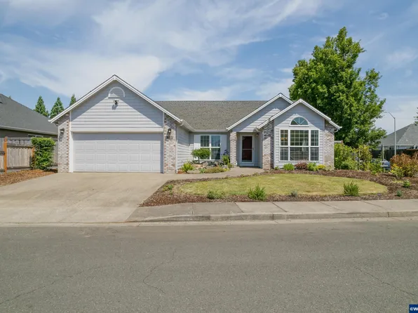 825 Pinehurst Ave NE, Keizer, OR 97303