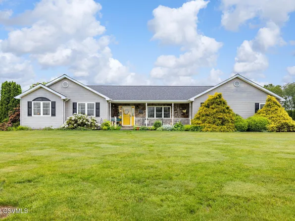 19 Evelyn Ln, Catawissa, PA 17820