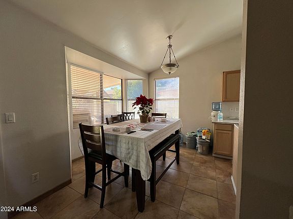 5th image of 8717 W CAMBRIDGE Avenue