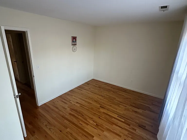 2nd bd room