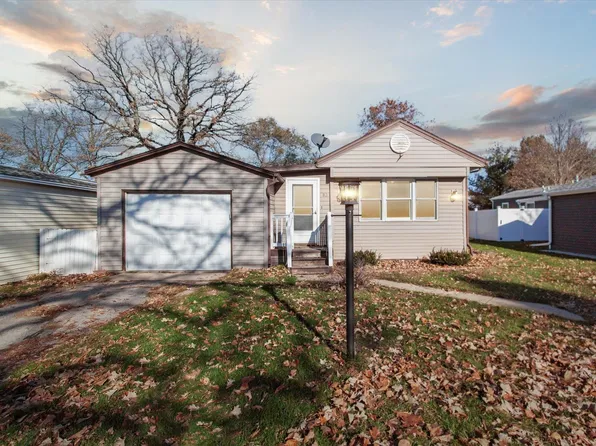 83 Falling Creek Cir #83, Janesville, WI 53548