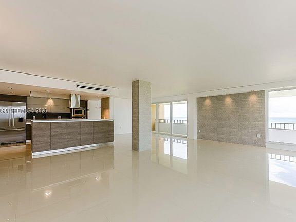4th image of 177 Ocean Lane Dr APT 501