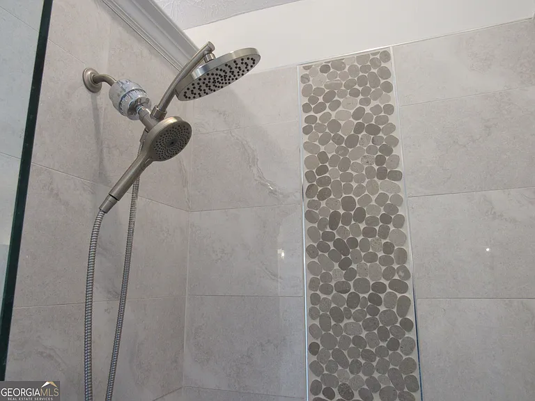 305 Sunderland Cir — Photo 21