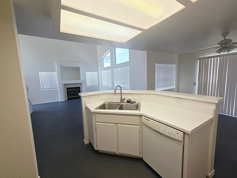 33178 Regatta Dr — Photo 7