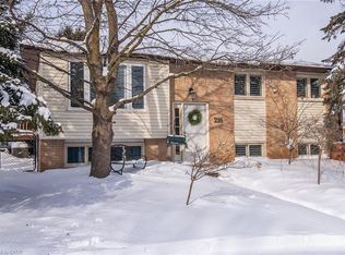 216 Northlake Dr, Waterloo, ON N2V 1A8