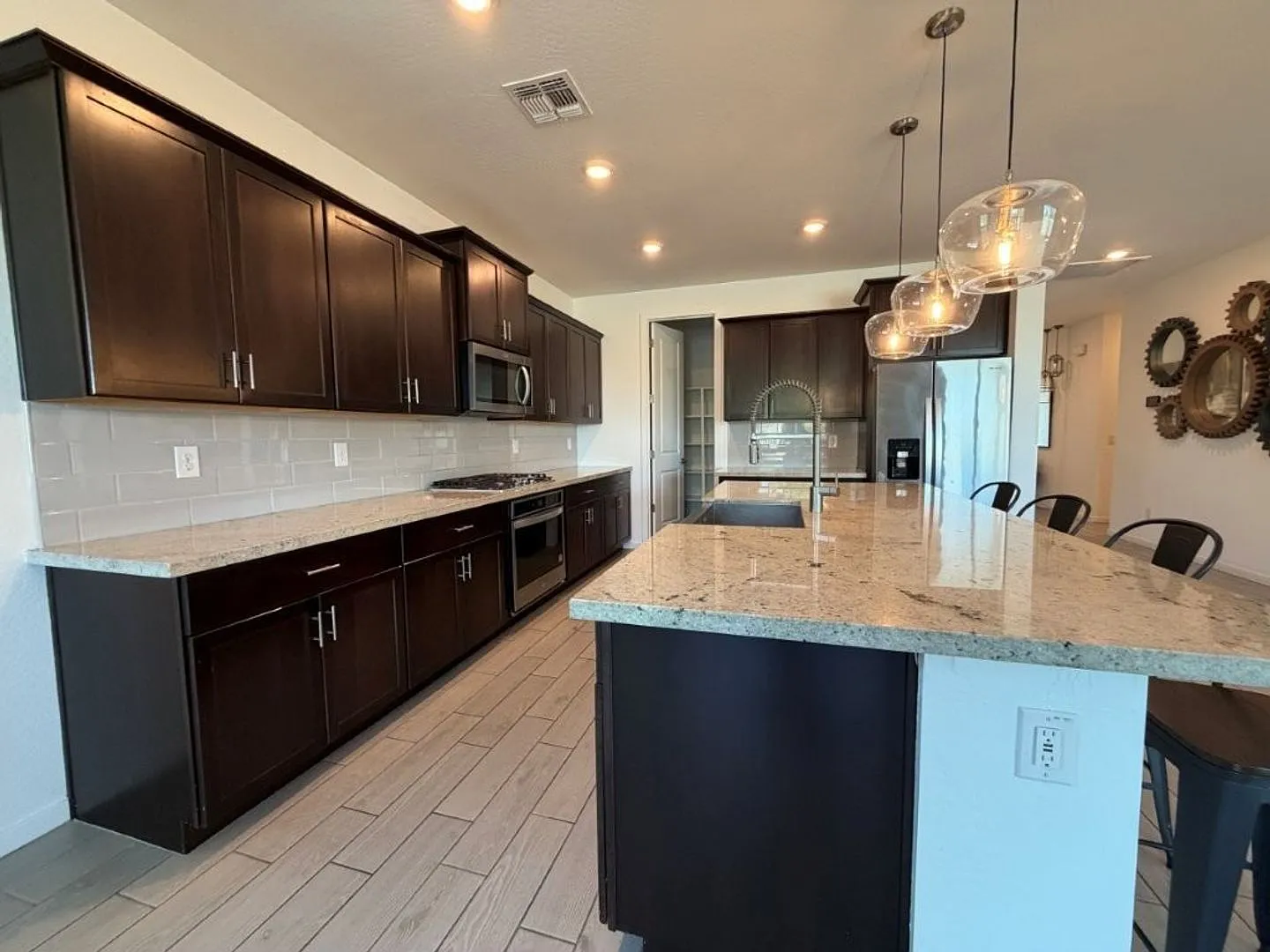 5632 W Walatowa St - partially furnished — Photo 4