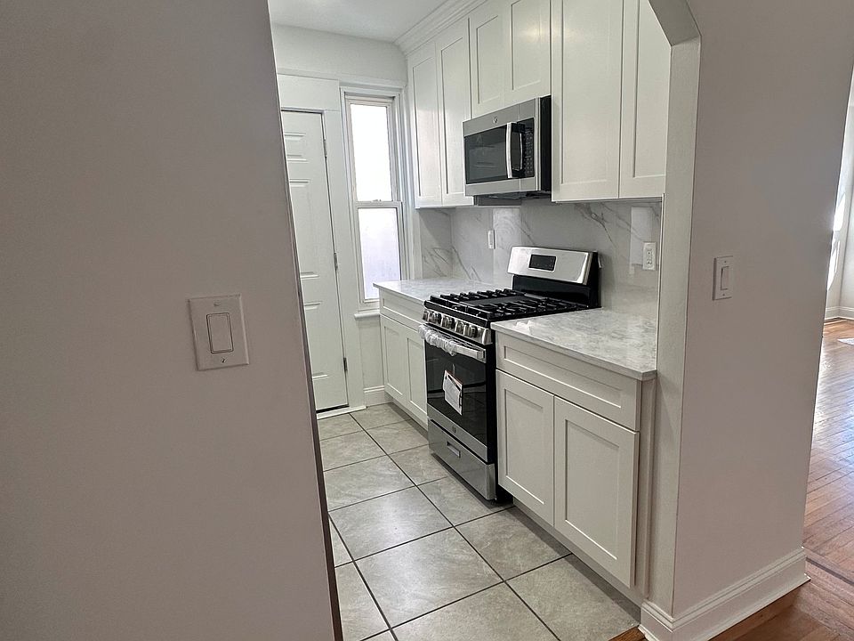1st image of 261 Neptune Blvd Floor 1