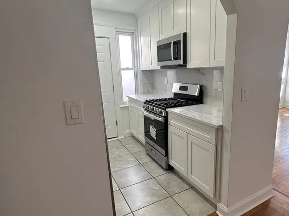 261 Neptune Blvd Floor 1, Long Beach, NY 11561