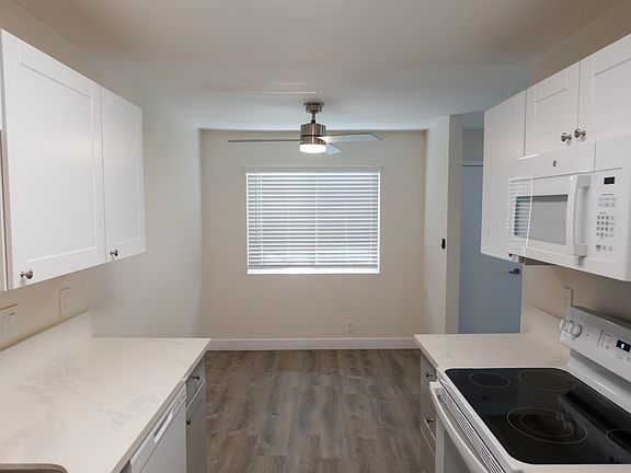 3rd image of 9719 Riverview Ave #11