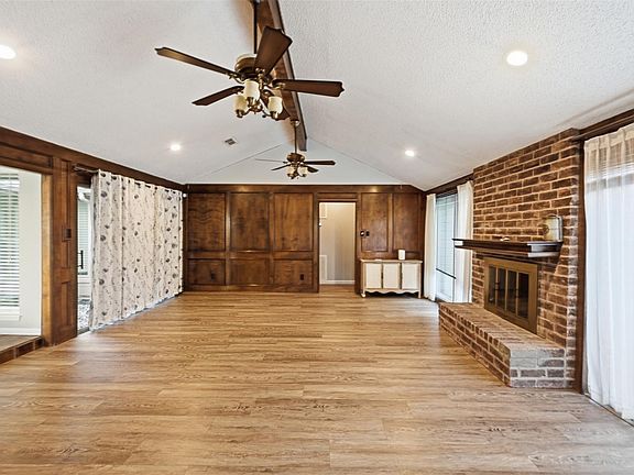 5th image of 3502 Plum Brook Ln