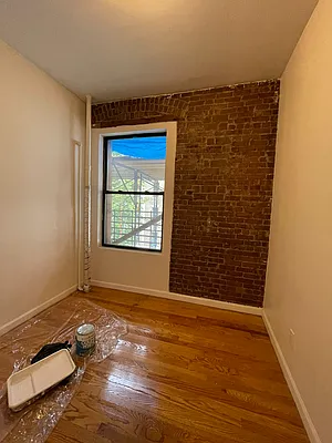 Rented by Jonis Realty | media 22