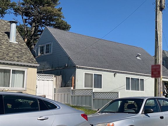 3rd image of 659 Claridge Dr