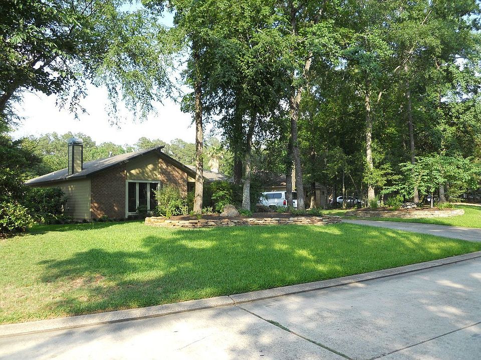 Landscaped front yard with 8 zone irrigation system