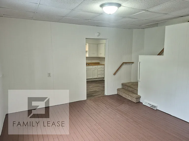 806 Morton St — Photo 7