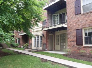 950J Margarite Dr, Pittsburgh, PA 15216