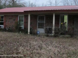 5850 Jackson Dr, Horn Lake, MS 38637