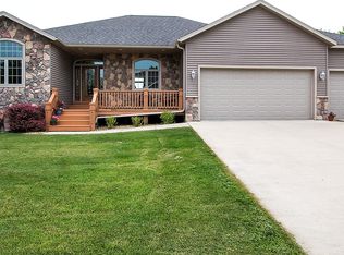 106 Spruce St SE, Fountain, MN 55935