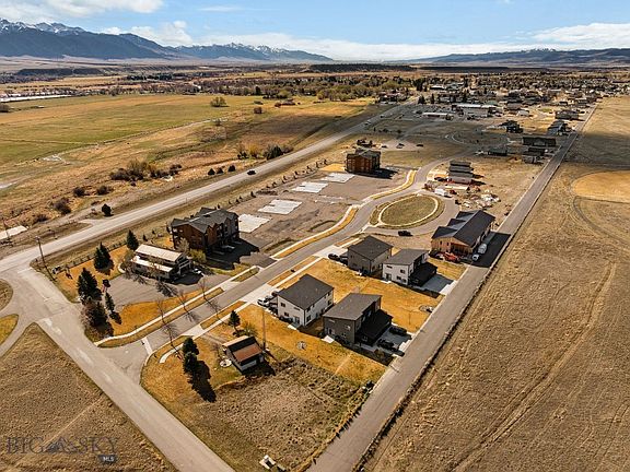 5th image of 438 Vujo Ln