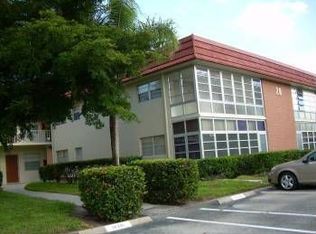 28 Pine Arbor Ln, Vero Beach, FL 32962