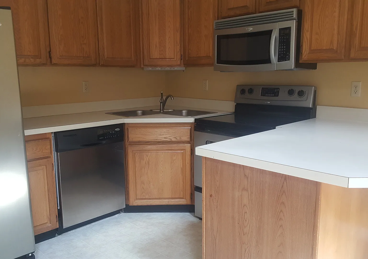 Coming Soon! Beautiful 2-Bedroom, 2-Bathroom Two-Story Condo in Aberdeen, MD — Photo 4
