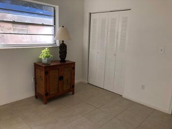 216 W Indies Rd #1