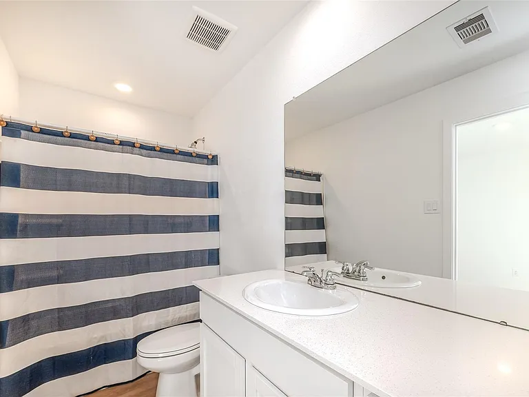 21458 Carosella Dr — Photo 33