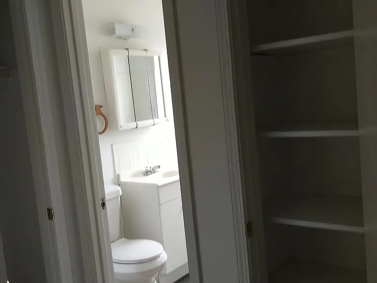 7427 Overton Ave #5 — Photo 4